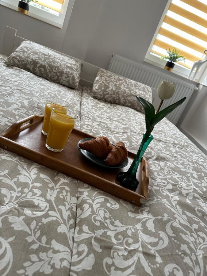 Apartament Medalionow Z Parkingiem Lägenhet Lublin Exteriör bild