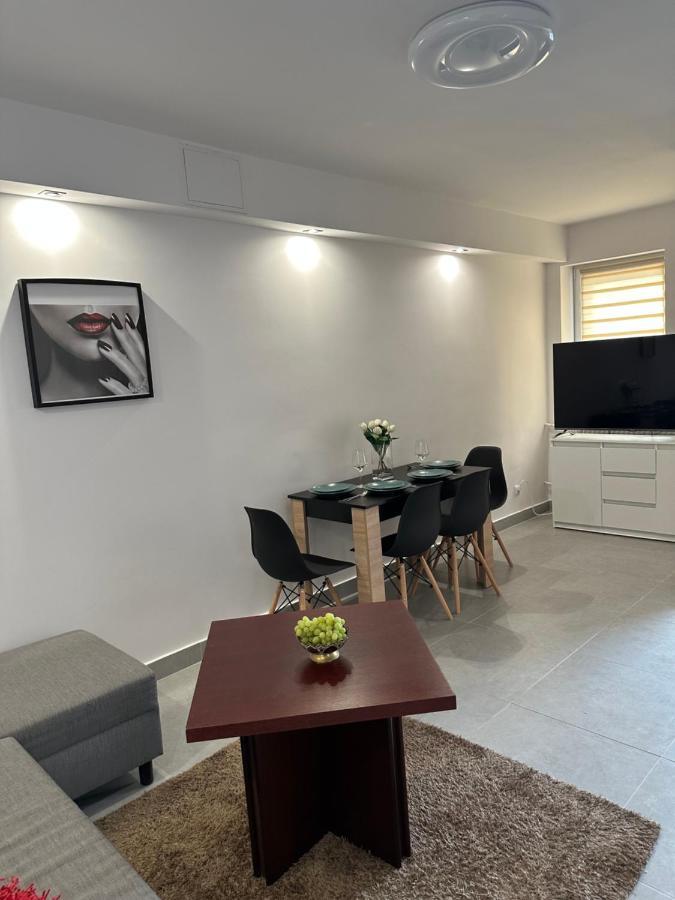 Apartament Medalionow Z Parkingiem Lägenhet Lublin Exteriör bild